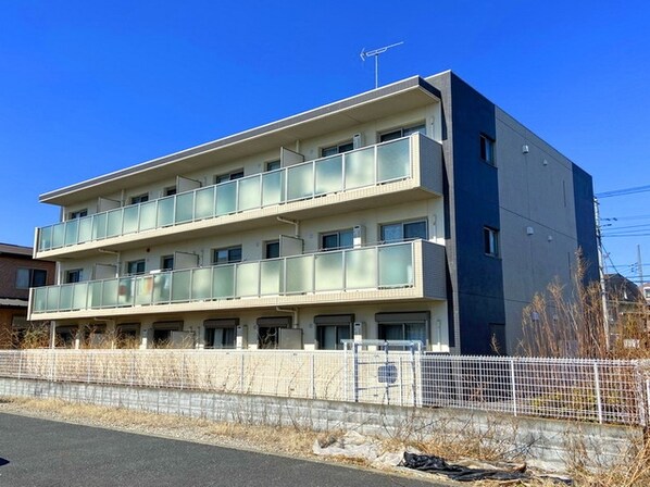 グラン・コンフォールの物件外観写真